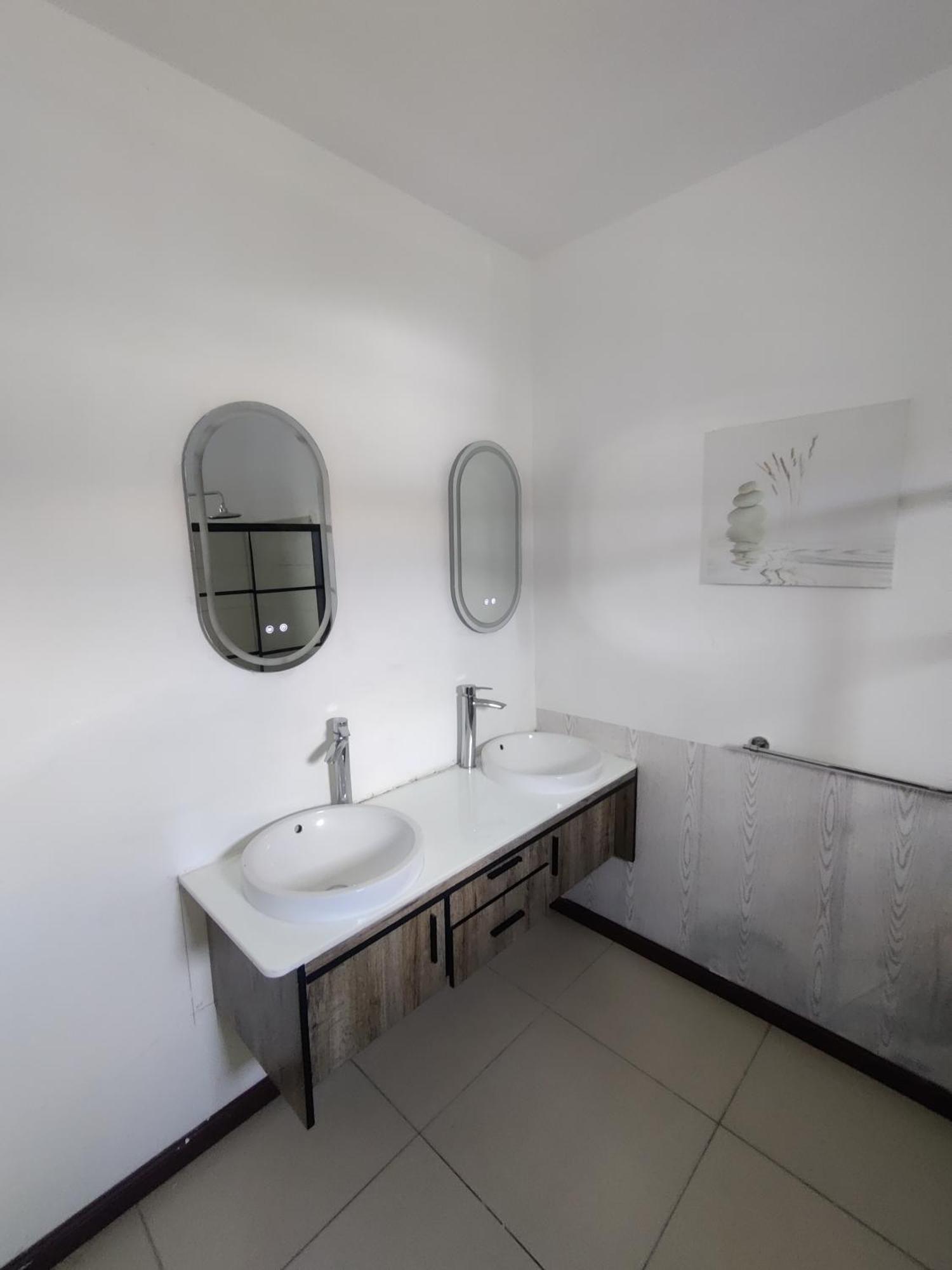 Grand Bay Luxury Villa With Pool & Garden Kültér fotó